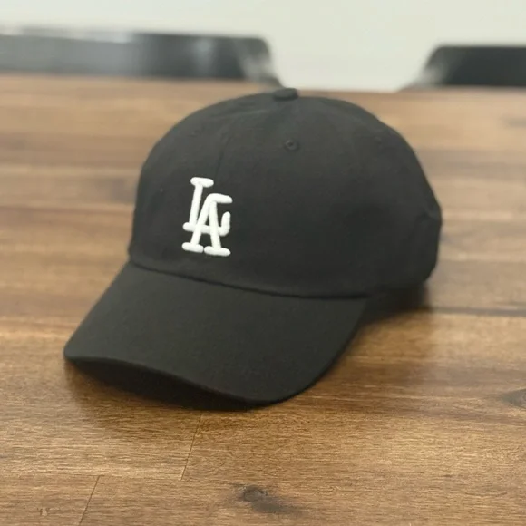 NEW Stylish Black Baseball Cap with LA Logo - Picture 1 of 2